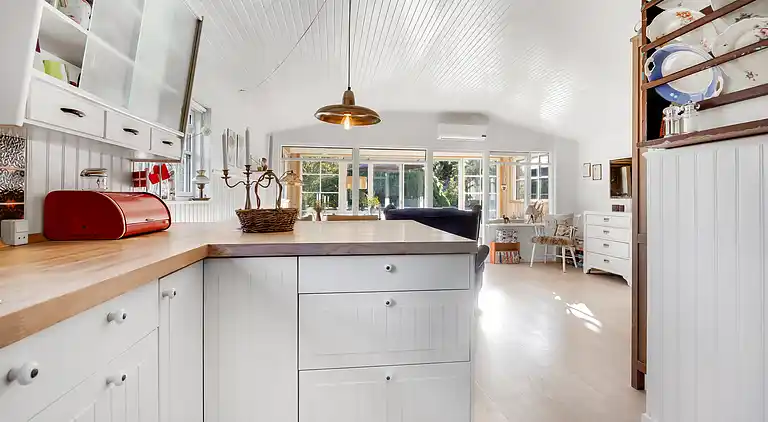 Dejligt sommerhus i Hals med 250 m til stranden