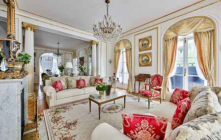 Luxury House In The Heart Of Paris - By feel luxury holidays