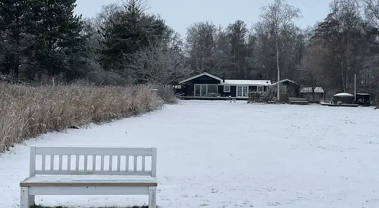 Einsig artiges Landhaus am Wasser