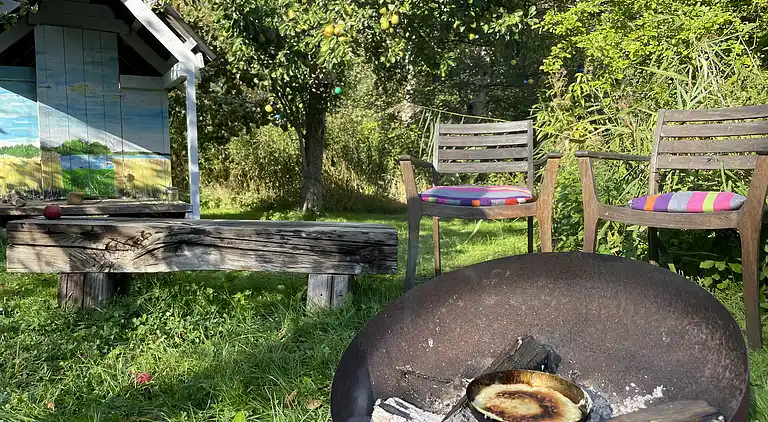 Einsig artiges Landhaus am Wasser