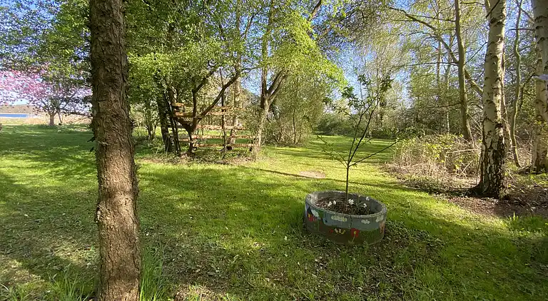 Einsig artiges Landhaus am Wasser