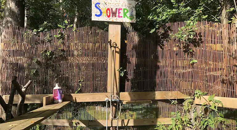 Einsig artiges Landhaus am Wasser