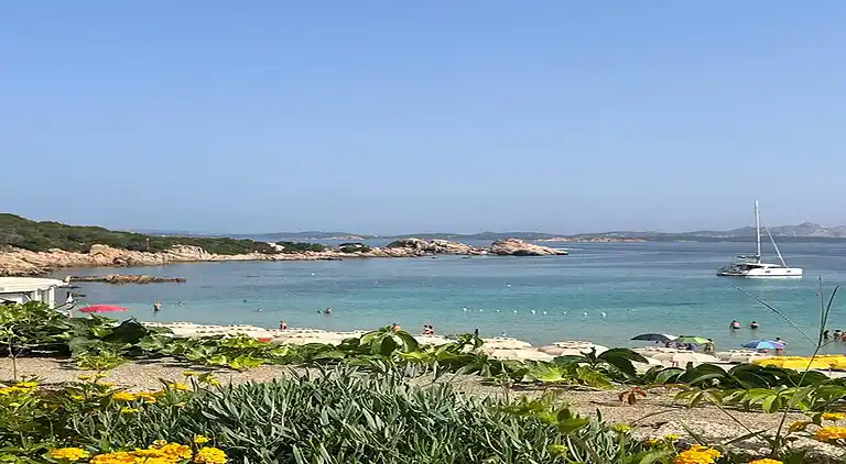 Strandwohnung Baja Sardinia - Vermietet vom 8. August 2026