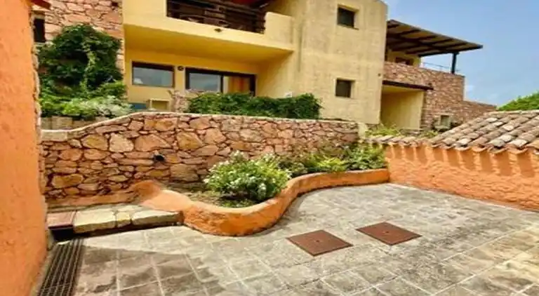 Strandwohnung Baja Sardinia - Vermietet vom 4. Juli 2026 bis