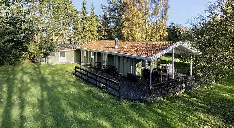 Freistehendes Sommerhaus im schönen Langeland