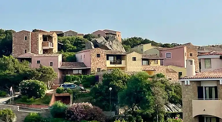 Strandwohnung Baja Sardinia - Vermietet vom 8. August 2026