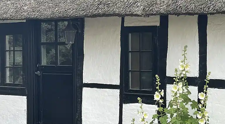 Charmerende sommerhus i gåafstand til stranden