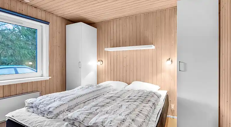 Hyggeligt, ældre sommerhuset med 600 m til strand