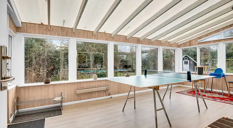 Hyggeligt, ældre sommerhuset med 600 m til strand