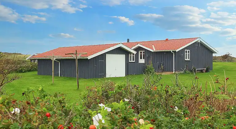 Sommerhus ved Nr Lyngby Strand