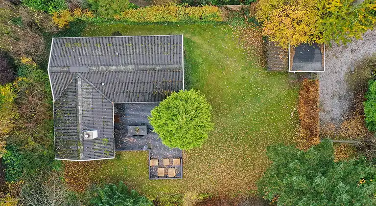Nyrenoveret og moderne sommerhus tæt på stranden