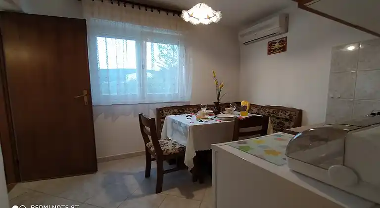 Apartment in Vinišće