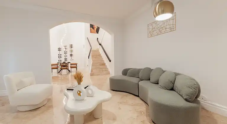 Miami Getaway: Beheiztes Poolhaus und Billardtisch-Villa