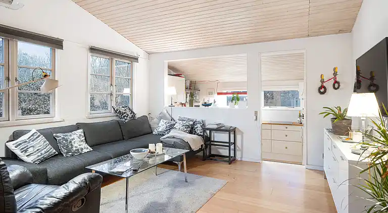 Skønt beliggende sommerhus i Dronningmølle
