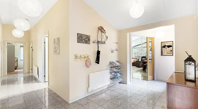 Stort Sommerhus i rolige natur skønne omgivelser