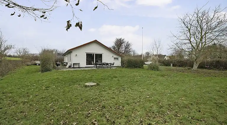 Wunderschönes neu renoviertes Sommerhaus am Meer