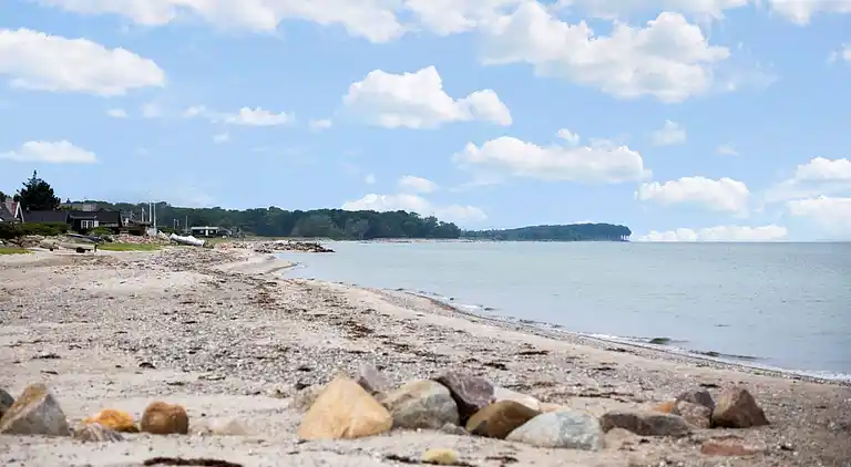 1. række med panoramaudsigt over Tørresø Strand