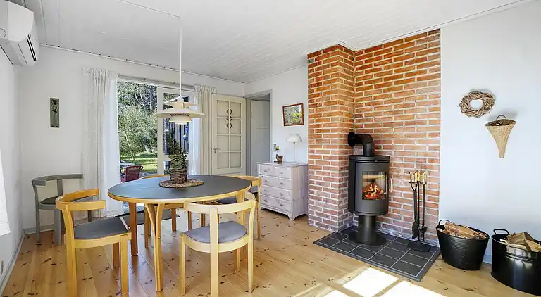 Charmerende sommerhus tæt på strand