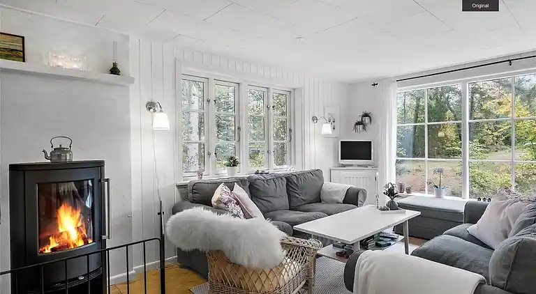 Ferienhaus mitten im Wald, nah am Wasser.