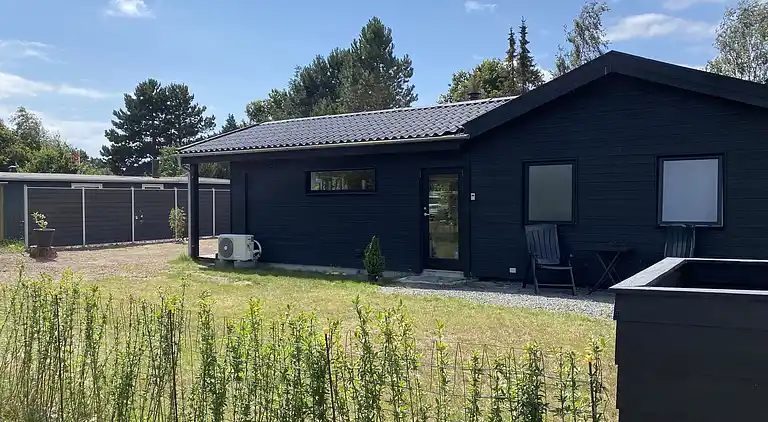 Lovely bright summer house in Marielyst