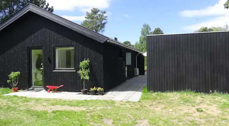 Sommerhus i idylliske kystområde