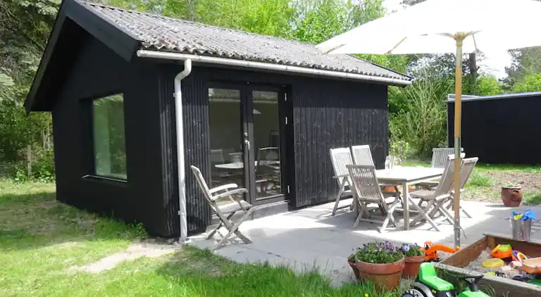Sommerhus i idylliske kystområde