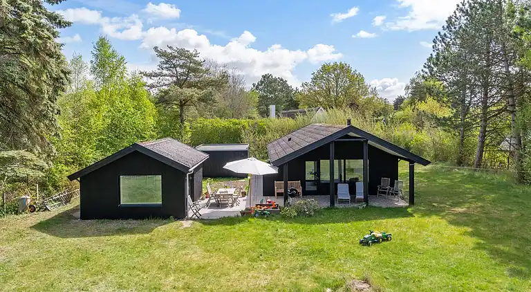 Sommerhus i idylliske kystområde