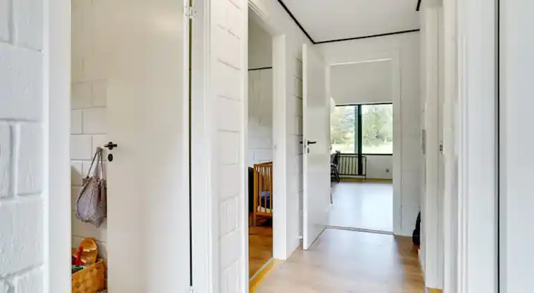 Sommerhus i idylliske kystområde