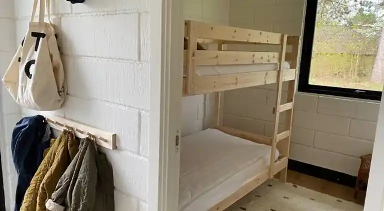 Sommerhus i idylliske kystområde