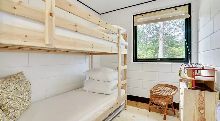 Sommerhus i idylliske kystområde