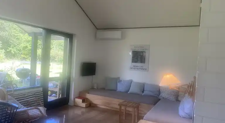 Sommerhus i idylliske kystområde