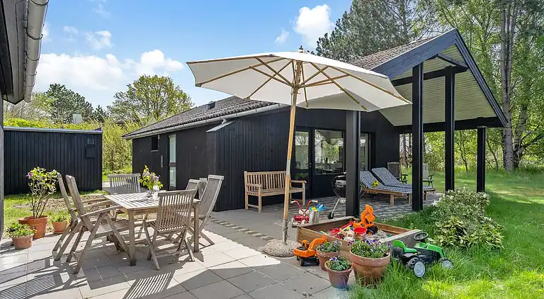 Sommerhus i idylliske kystområde