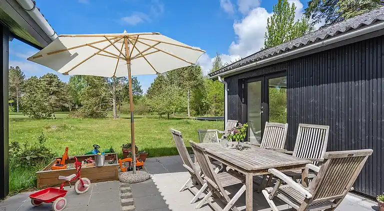 Sommerhus i idylliske kystområde