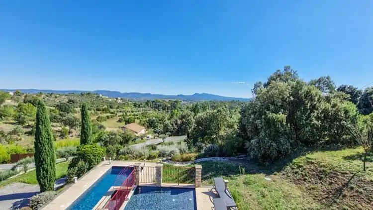 Villa i Saint-Ambroix