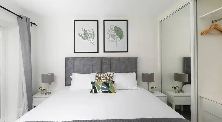 Skyvillion -vineyard Court- Enfield 1-bed Wgarden