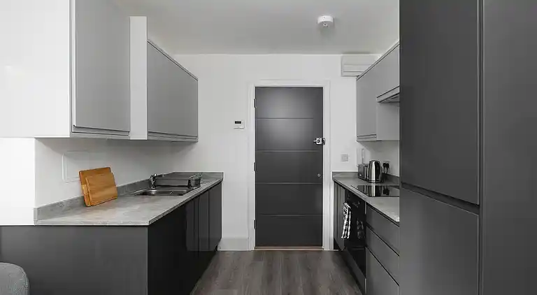 Skyvillion -vineyard Court- Enfield 1-bed Wgarden