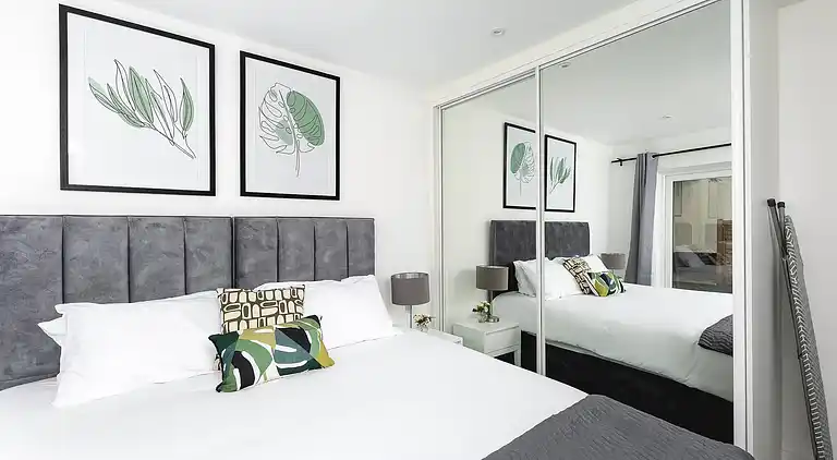 Skyvillion -vineyard Court- Enfield 1-bed Wgarden