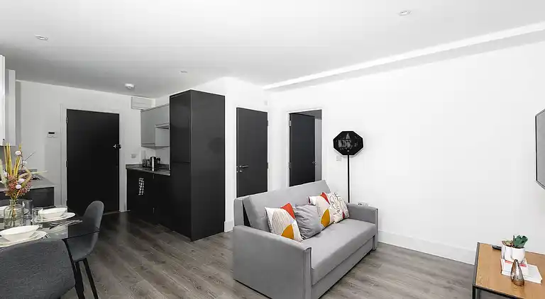 Skyvillion -vineyard Court- Enfield 1-bed Wgarden