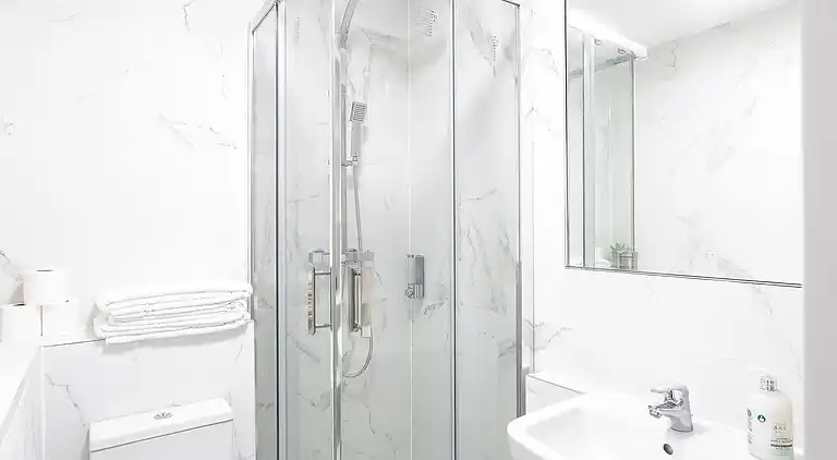 Skyvillion -vineyard Court- Enfield 1-bed Wgarden