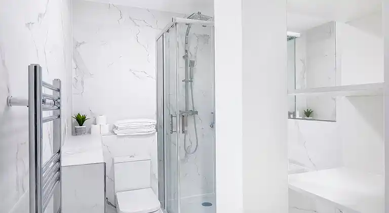 Skyvillion -vineyard Court- Enfield 1-bed Wgarden