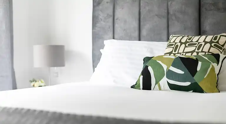 Skyvillion -vineyard Court- Enfield 1-bed Wgarden