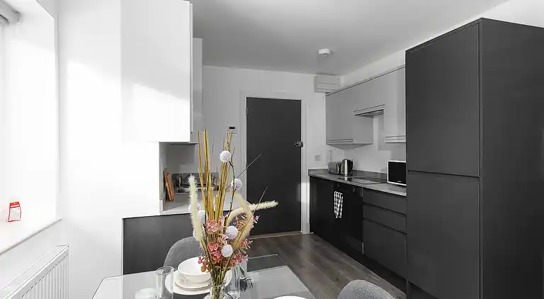 Skyvillion -vineyard Court- Enfield 1-bed Wgarden