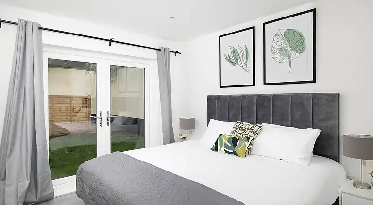 Skyvillion -vineyard Court- Enfield 1-bed Wgarden