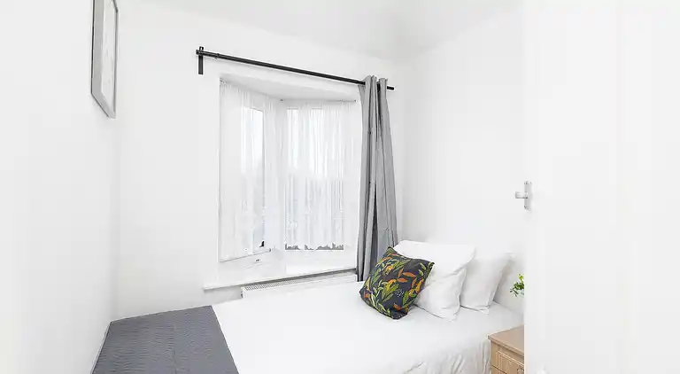 Skyvillion - Enfield 4bed House W garden & Parking