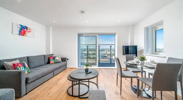 Skyvillion 2 Bed Apt London Excel  O2 Arena