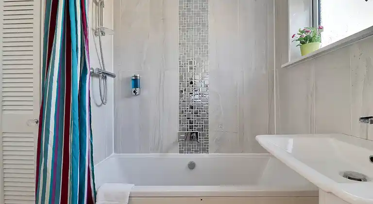 Skyvillion - Valley Way - 3bed House In Stevenage