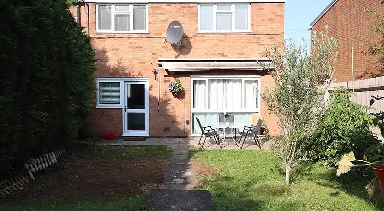 Skyvillion - Valley Way - 3bed House In Stevenage