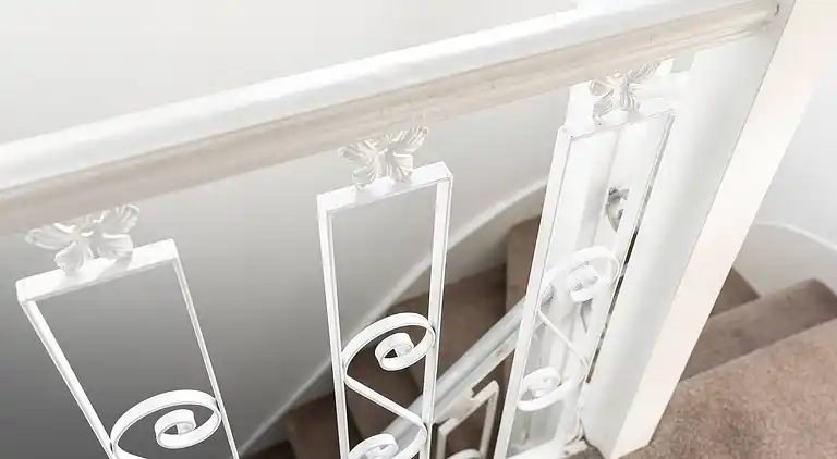 Skyvillion - Enfield 4bed House W garden & Parking