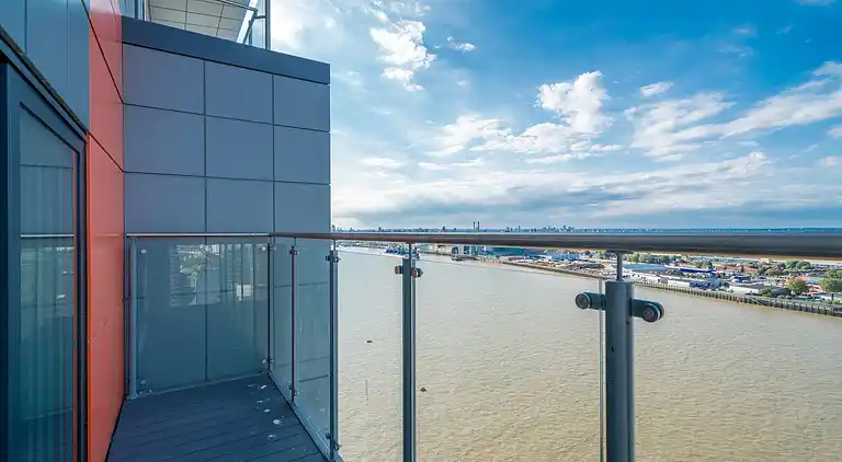 Skyvillion 2 Bed Apt London Excel  O2 Arena