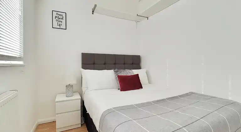 Skyvillion - Valley Way - 3bed House In Stevenage